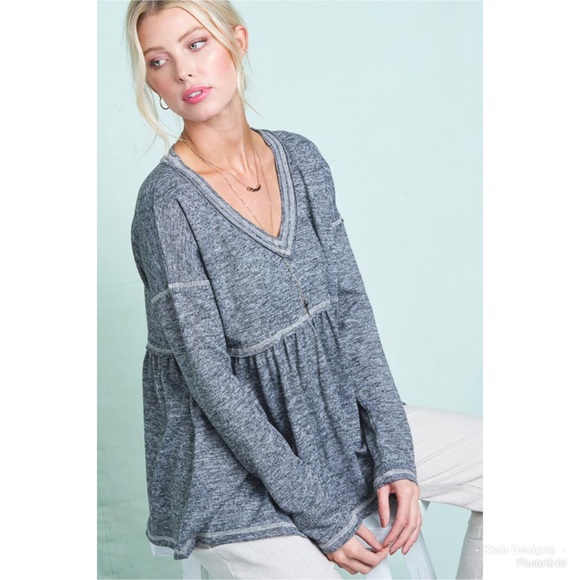 ❤️LAST 2! V Neck Raw Edge Stitch Soft Babydoll Tee - Picture 4 of 8